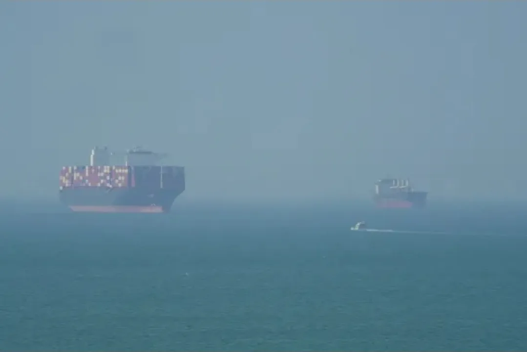 ترامب يطالب إيران بالاستسلام !!