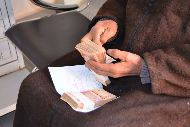 تحسن ثقة الأسر المغربية مع بداية 2026 رغم استمرار الضغوط المعيشية