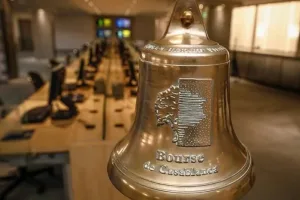 تراجع جماعي لمؤشرات بورصة الدار البيضاء في افتتاح تداولات الإثنين