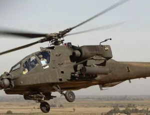 القوات المسلحة الملكية المغربية تعزز قوتها الجوية بدفعة جديدة من “أباتشي AH-64E” ضمن برنامج تسليح متقدم مع الولايات المتحدة الأمريكية