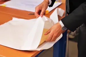 افتحاص داخلي يكشف شبهات تضخيم ضمانات قروض بملايين الدراهم