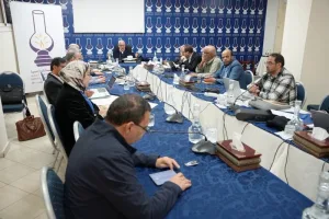 العدالة والتنمية يدعو لإلغاء الساعة الإضافية ويثير نقاشا حول خلفيات الموقف