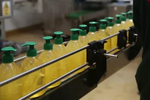 مجلس المنافسة يرصد ارتفاع أسعار البلاستيك ويواصل تتبع تأثيرات المحروقات على القطاعات المرتبطة