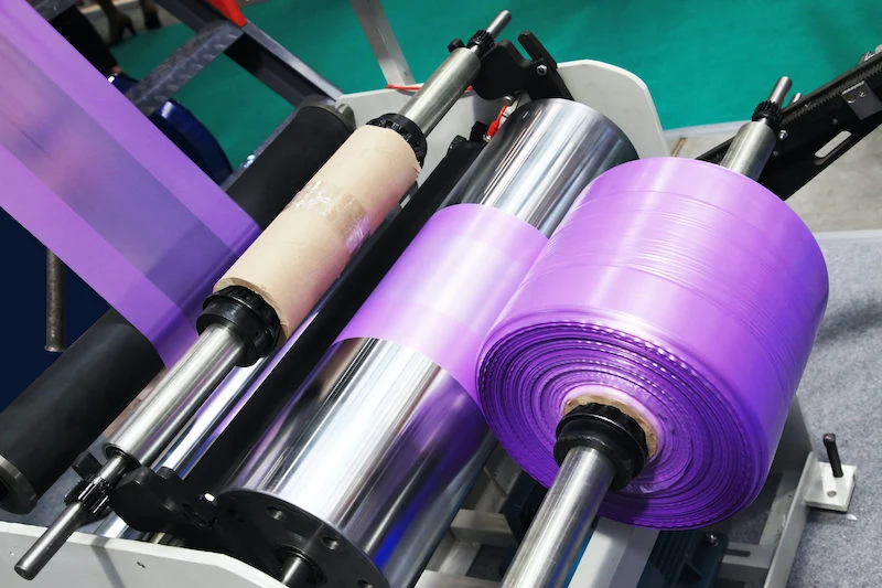 ارتفاع أسعار الأكياس القماشية والبلاستيكية يثير قلق المهنيين بالمغرب