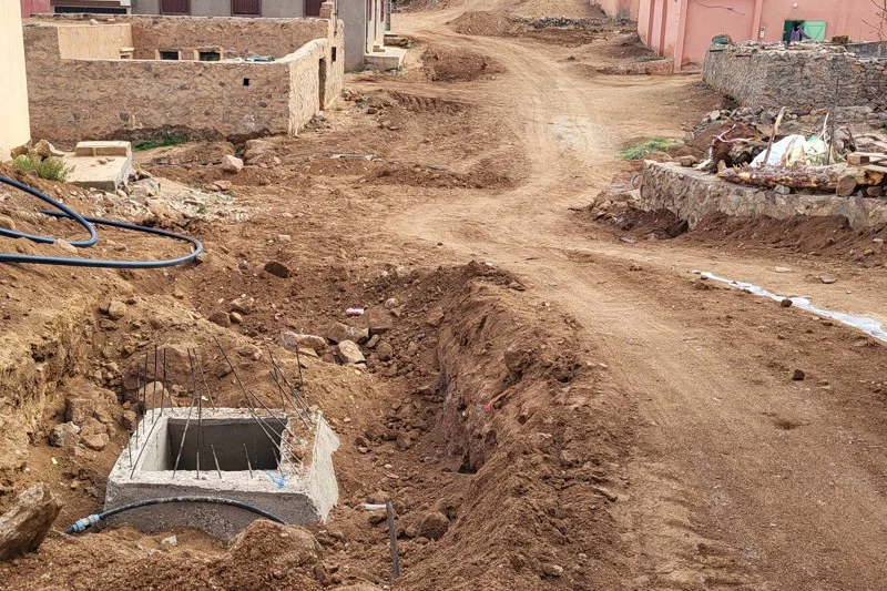 تنغير: جمعيات بإكنيون تطالب بلجنة تقنية للتحقيق في تعثر مشروع التطهير السائل