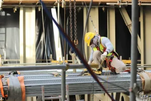 خبراء يحذرون من ضعف تطبيق معايير السلامة المهنية في المغرب