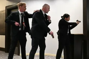 محاكمة مشتبه به في محاولة اقتحام عشاء البيت الأبيض واستهداف ترامب