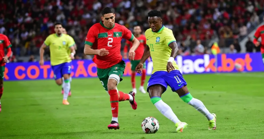 المغرب والبرازيل.. قمة مبكرة تشعل سباق المونديال