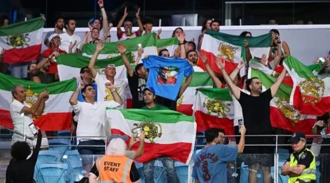 إيران تُلوّح بالانسحاب من المونديال وتُشعل مواجهة مع الفيفا حول “ضمانات أمريكا الأمنية”