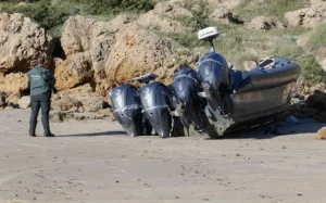 مدريد تستنفر أجهزتها الأمنية … شبكات التهريب تعيد فتح “طريق الحشيش” بين المغرب وإسبانيا بأساليب غير مسبوقة