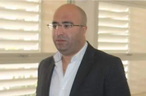 وجدة :   هشام الصغير على أبواب الحركة الشعبية .. مفاوضات متقدمة قد تقلب موازين الانتخابات التشريعية بالشرق