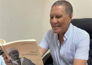 الحسيمة :    الكاتب الدكتور لشقر يشتكي من حصار مؤلفاته في بعض المعارض والتظاهرات الثقافية