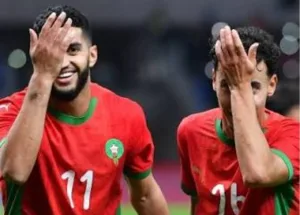 بيتر بوس:   غياب الصيباري وصلاح الدين لا يقلل من طموح آيندهوفن أمام أياكس