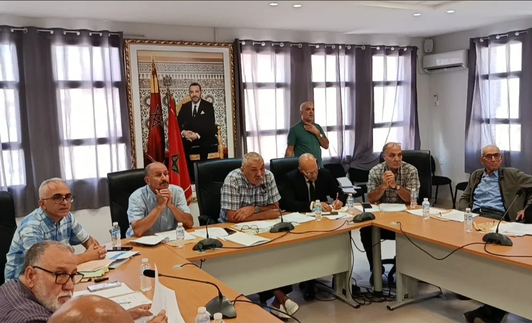 الناظور :     زلزال بجماعة أزغنغان … مقاطعة جماعية للدورة ولجنة التفتيش تصل إلى ملفات خطيرة في التعمير والميزانية