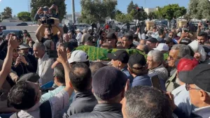 الدار البيضاء :    جنازة مهيبة تودّع الموسيقار الكبير عبد الوهاب الدكالي .. دموع الحزن تودّع آخر عمالقة الطرب المغربي
