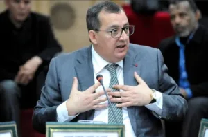 وفاة علي الفاسي الفهري .. رئيس الجامعة الملكية المغربية لكرة القدم الأسبق
