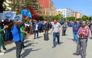 الناظور :    أعوان الحراسة والنظافة بالمؤسسات التعليمية يصعّدون احتجاجهم بسبب تأخر صرف الأجور ويطالبون بتدخل عاجل