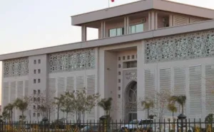 وجدة :    استدعاء موظف بالعمالة للتحقيق معه في شبهات تتعلق بالتوظيف مقابل مبالغ مالية !