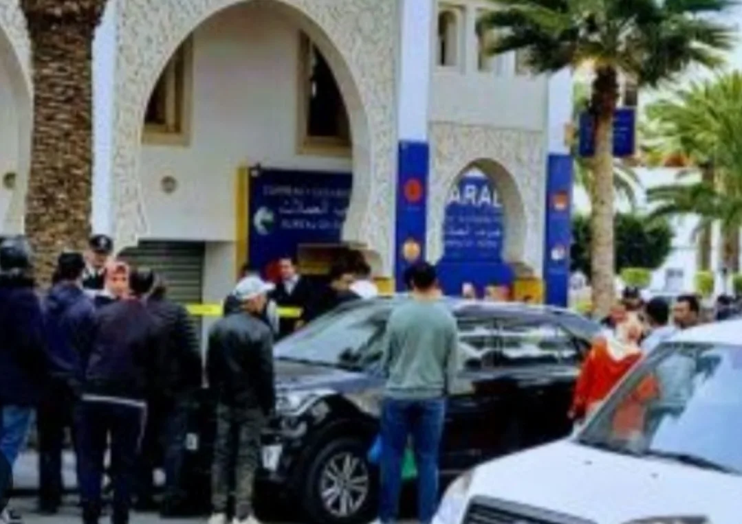 الحسيمة :     توقيف المتورطين في السطو على وكالة لتحويل الأموال بشارع عبد الكريم الخطابي