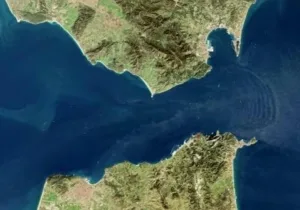 “هرمز إسباني” على أبواب المغرب .. غواصات نووية وحرب مخدرات وسفن غامضة تشعل التوتر في مضيق جبل طارق