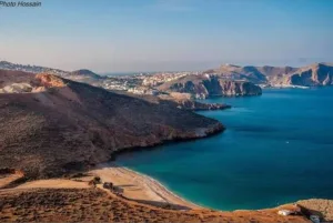 الحسيمة :      أكشاك فوق مجرى واد بشاطئ إسلي تفجر الغضب .. ومستثمرون يطالبون بفتح تحقيق عاجل
