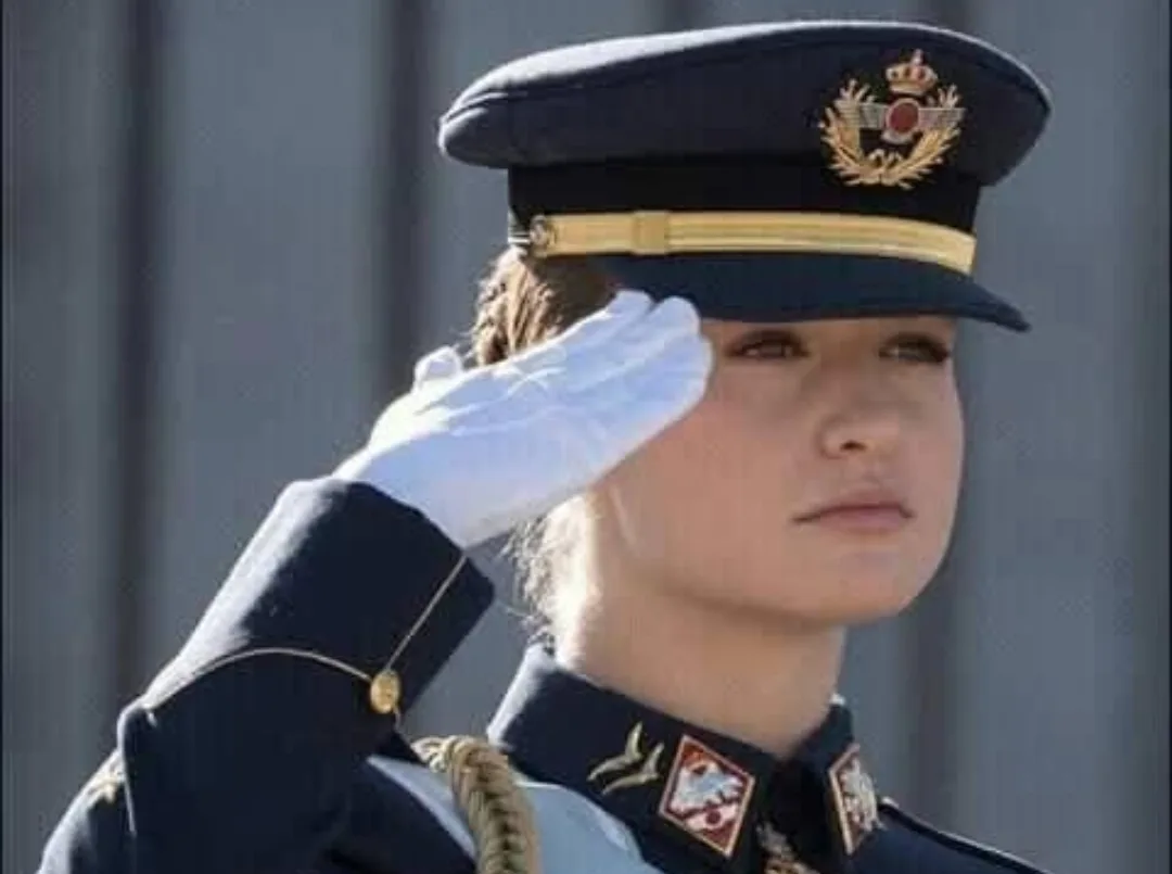إسبانيا تُلمّع صورة “ملكة المستقبل” … مورسيا تغدق الأوسمة على الأميرة ليونور مع اقتراب نهاية تكوينها العسكري