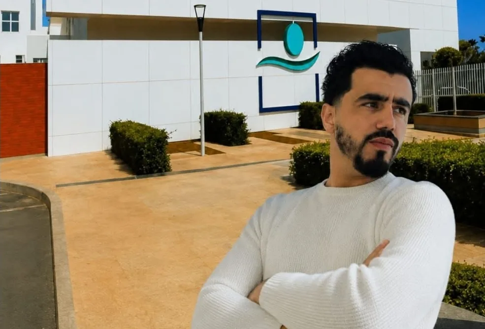 الحسيمة :      المركز الاستشفائي .. شاب من جماعة إمرابطن يدخل في غيبوبة بسبب غياب طبيب مختص والدرك يوقف أفراد من عائلته