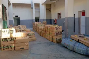 أمن العيون يحبط تهريب 8.6 أطنان من الشيرا