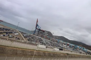 شاحنات صينية عالقة بالمغرب ومهنيون يطالبون بإنهاء التعطيل الإداري