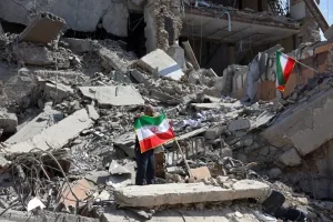 اتفاق مرتقب بين واشنطن وطهران لإعادة فتح هرمز