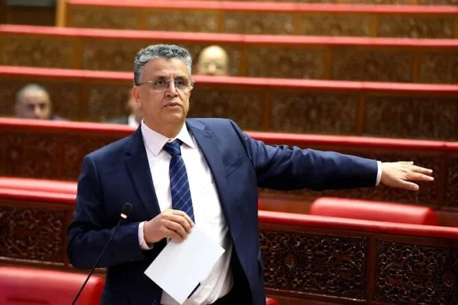 وهبي يكشف اختلالات في تعويضات المساعدة القضائية ويدعو إلى توزيع عادل