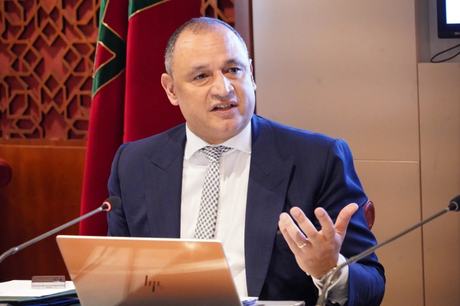 رياض مزور يدعو إلى تدخل مؤسساتي قوي وتأمين السيادة الغذائية لمواجهة غلاء المواد الأساسية