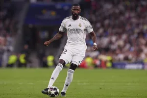ريال مدريد يجدد عقد روديغر حتى صيف 2027