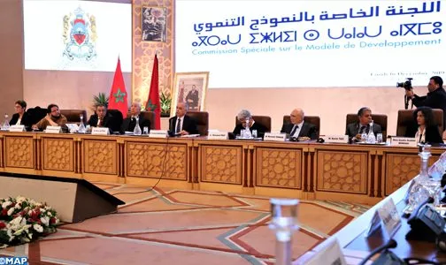 تقرير يرصد مكاسب النموذج التنموي وعوائق التشغيل والريع