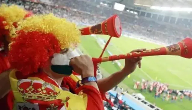 الفيفا يعلن “نهاية الضجيج” في المونديال … حظر شامل للفوفوزيلا يسبق كأس العالم 2026