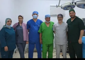 الناظور :    المستشفى الحسني يحقق اختراقاً طبياً نوعياً بإجراء أول عملية لتركيب مفصل ركبة اصطناعي كلي مقيد