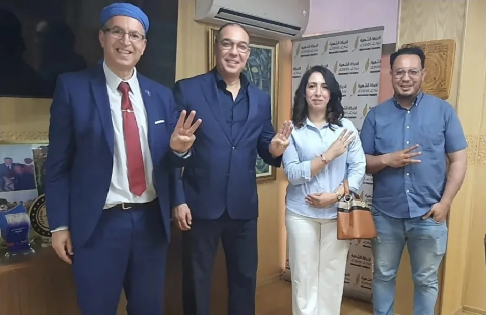 أوزين يفتح نقاشاً ساخناً حول الأمازيغية مع وفد “التجمع العالمي الأمازيغي” وسط دعوات لتسريع التنزيل الدستوري