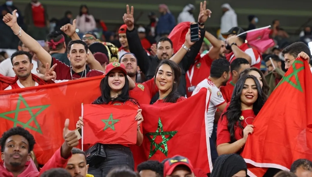 نيويورك تشتعل بالأحمر المغربي… جماهير “أسود الأطلس” تبهر العالم من قلب تايمز سكوير