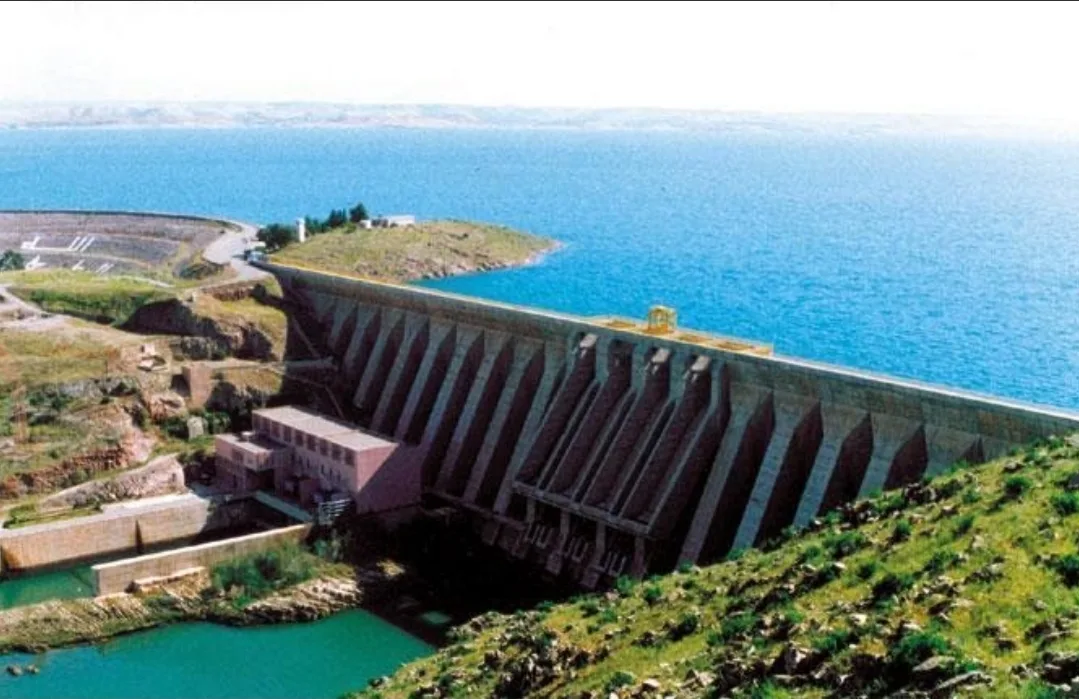 المغرب يراهن على تحلية مياه البحر … خطة طموحة لتأمين 60% من مياه الشرب بحلول 2030