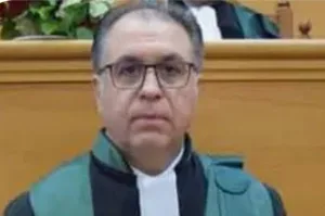 وجدة :    الوكيل العام يستدعي المشتكي في ملف عقاري مثير تورط فيه المقاول المومني ويفتح تحقيقاً في تزوير وثائق واتفاقيات وزارية وهمية
