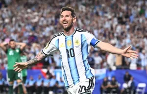 بعد الثلاثية … الاتحاد الجزائري يبحث عن التأهل في مكاتب الفيفا ويشتكي من ميسي !