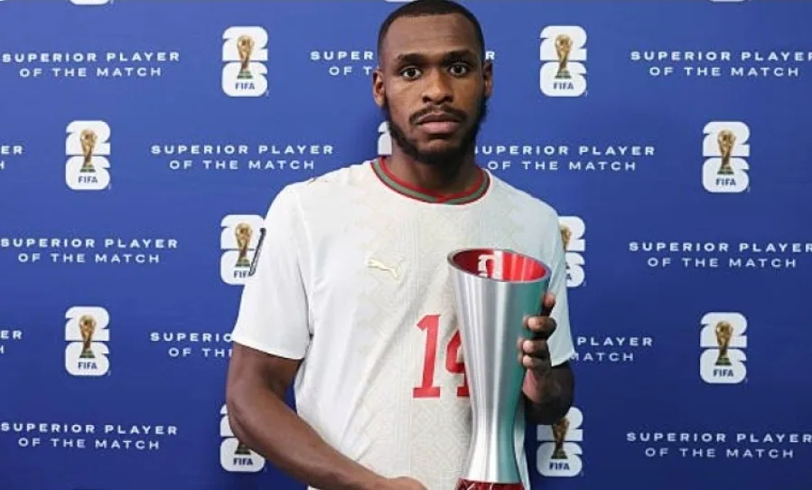 عيسى ديوب أفضل لاعب في مباراة المغرب وهولندا