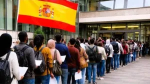 إسبانيا :     أكثر من مليون طلب لتسوية أوضاع المهاجرين غير النظاميين … وسانشيز يعلن إطلاق خطة جديدة للإدماج