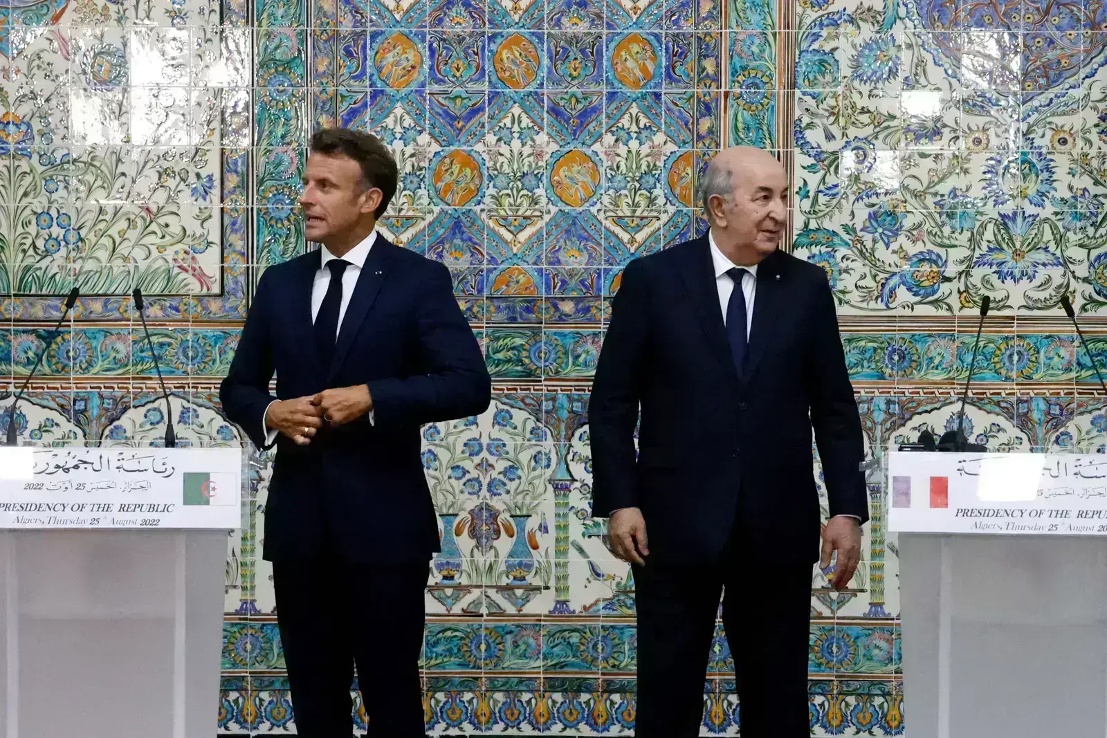 العلاقات الجزائرية الفرنسية بين إرث التاريخ وتوتر الصحراء