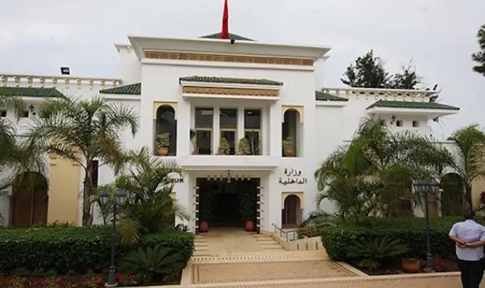الداخلية تضيق الخناق على عقارات غير مسواة بالدار البيضاء سطات