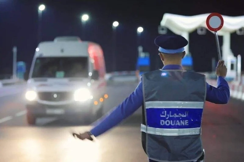 الجمارك تلاحق شبكة استغلت الإعفاءات لتحويل مواد أولية إلى السوق المحلية