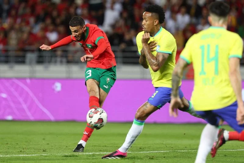 المغرب والبرازيل في قمة مونديالية تختبر صعود الأسود وتراجع السامبا