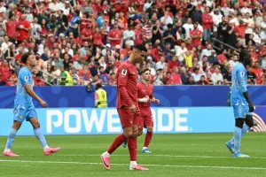 الصحافة البرتغالية تهاجم أداء المنتخب وتضع رونالدو تحت المجهر بعد تعادل مخيب