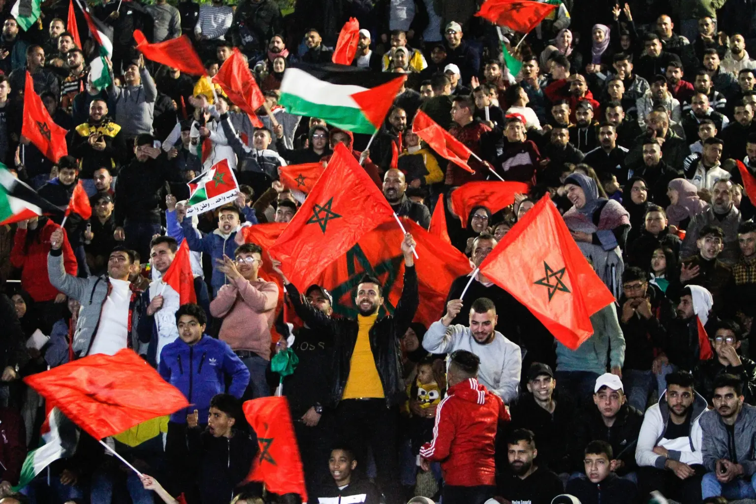 فوز المغرب أمام كندا يحول مدن فلسطينية إلى ساحات احتفال شعبية