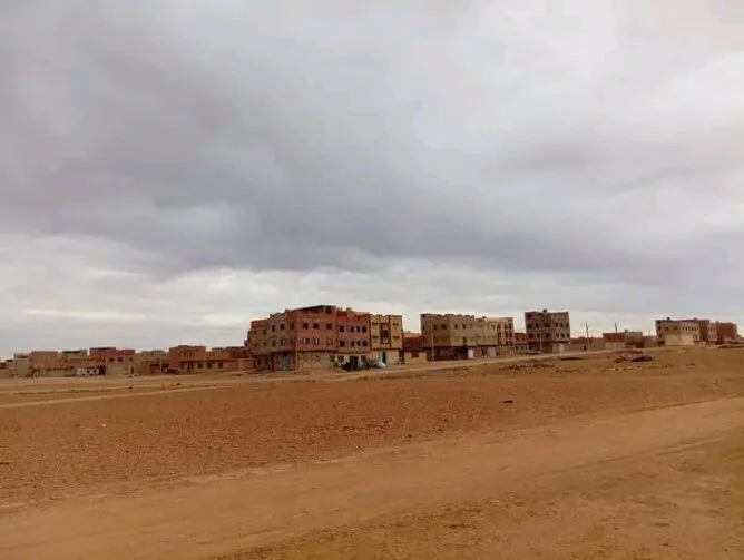 برلماني يطالب بإنهاء حرمان حي آيت خليفة من الماء بالرشيدية